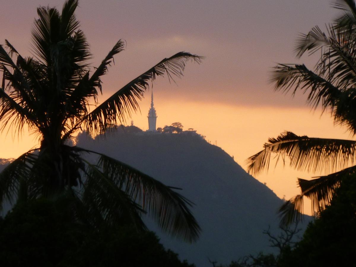 Mount Havana Канди Екстериор снимка